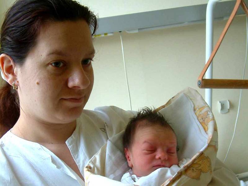 Filip Kašper, 29. října 2007, 3 kg, 47 cm, Havířov. Narodil se ve frýdecko-místecké nemocnici.