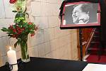 V Karviné mohou lidé podepisovat kondolenční listiny k úmrtí Václava Havla na zámku. Denně až do pátku do 18 hodin
