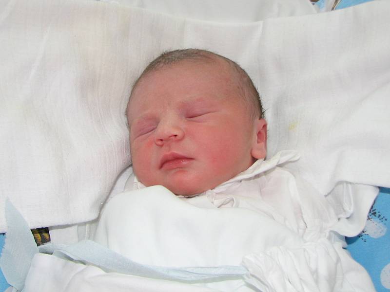 Tobiáš Gedlek, 13 března 2009, Havířov, váha: 3,20 kg, míra: 49 cm