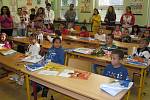 1. září začal školní rok. Do školy šly také děti na ZŠ Družby v Karviné-Novém Městě