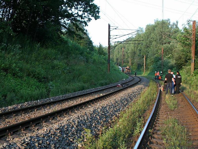 Důsledek střetu vlaku s člověkem