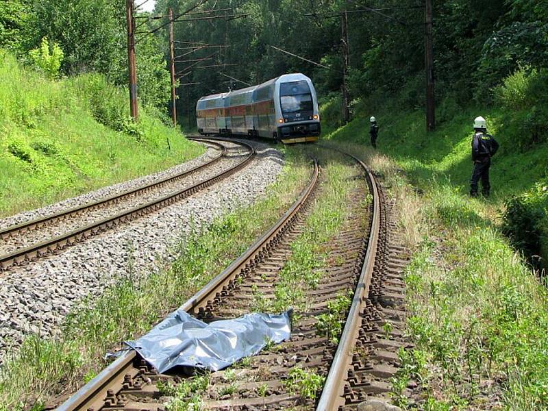 Důsledek střetu vlaku s člověkem