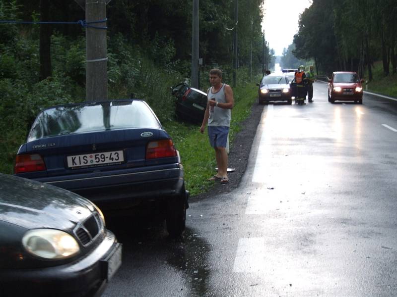 Kolize dvou automobilů v Těrlicku