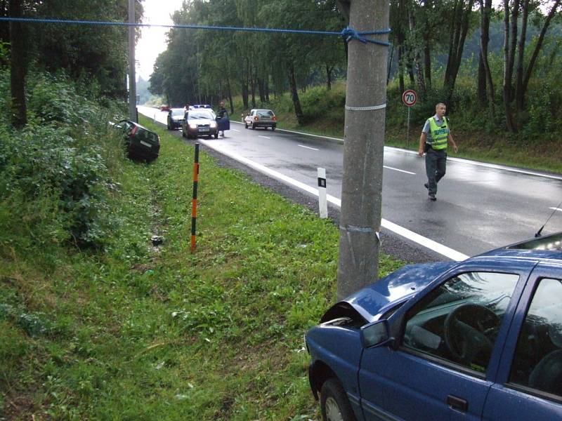 Kolize dvou automobilů v Těrlicku