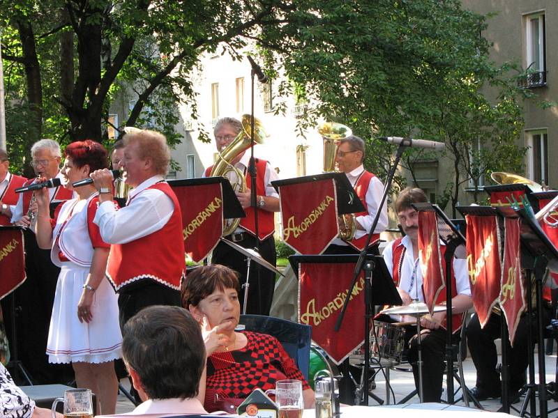 Promenádní koncert za KD Radost