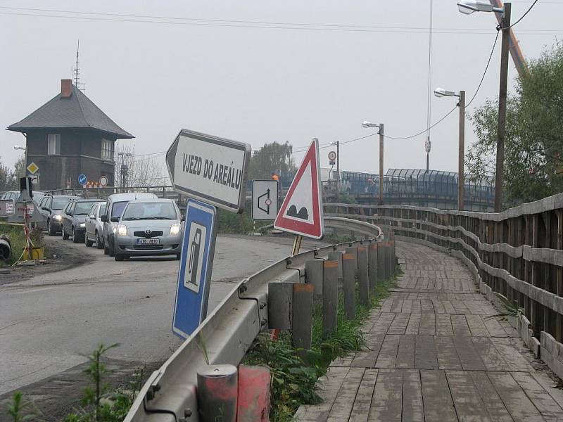 Bez mostu ve Skřečoni se budou muset Bohumínští obejít dlouhé dva roky.