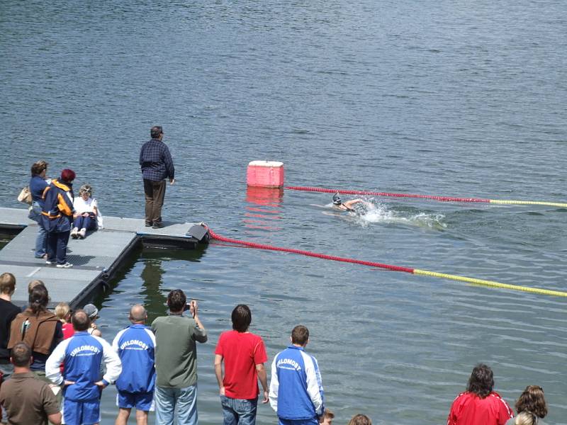 Maraton v distančním plavání na Těrlické přehradě