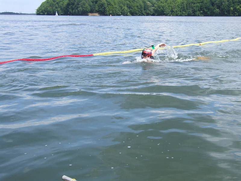 Maraton v distančním plavání na Těrlické přehradě