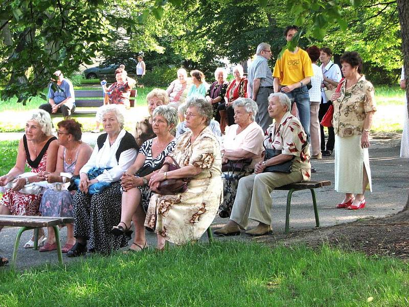 Promenádní koncert v parku u Radosti