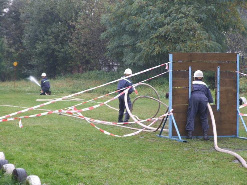 Soutěž dobrovolných hasičů v požárním útoku v Havířově