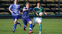 Karvinští mladší dorostenci kategorie U 17 (zelené dresy) si poradili s Hranicemi hladce 8:0.