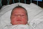 Tomášek se narodil 30. května mamince Evě Chroboczkové z Českého Těšína. Porodní váha chlapečka byla 3680 g a míra 50 cm.