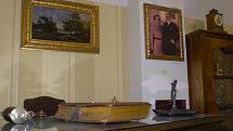 V karvinské pobočce Muzea Těšínska probíhá výstava nazvaná Střípky z historie Karviné