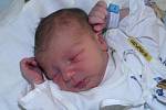 Dominik Bonk se narodil 4. září paní Dagmar Sýkorové z Karviné. Po porodu chlapeček vážil 3000 g a měřil 48 cm.