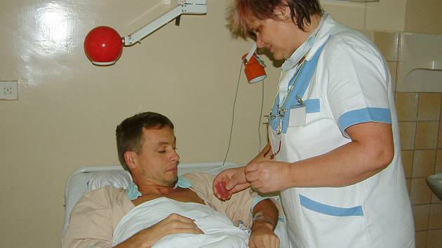 Jeden z pacientů nakažených žloutenkou.