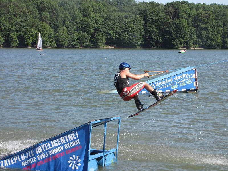 Těrlická přehrada. Wakeboarding