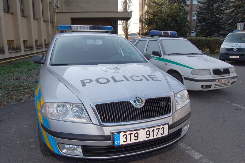 Nová policejní auta na Karvinsku