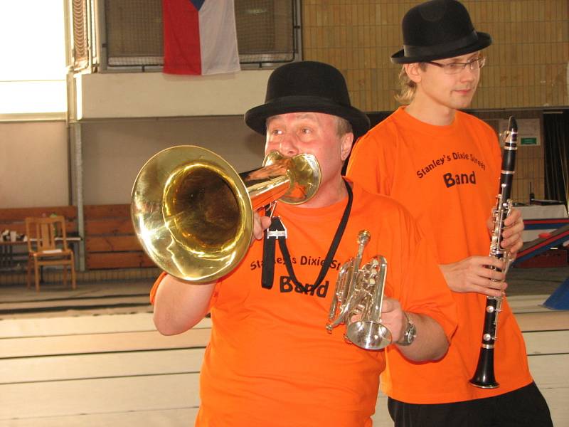 Přestávku mezi soutěžemi zpestřil Stanley´s Dixie Street Band