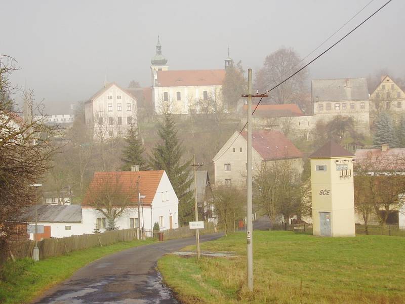 Vesnička Zubrnice.