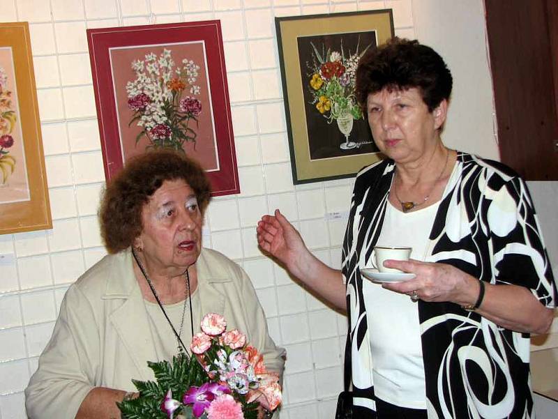 Zoja Wallerová představila své obrazy s motivem květin.