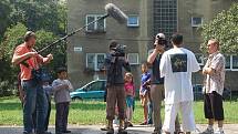 Režisér Martin Řezníček natáček v sobotu v Karviné část svého dokumentu s názvem Shit Credit o lichvě mezi Romy v Karviné.