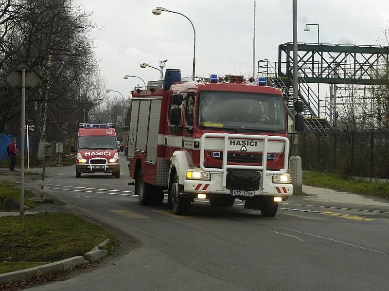 V Bohumíně hasiči cvičili zásah při fiktivním úniku chlóru