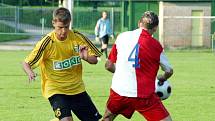 Zahraje si proti HFK Olomouc někdo z karvinských mladíků? Třeba Tomáš Jursa (na snímku vlevo), jenž rozhodl pohárový duel v Orlové?