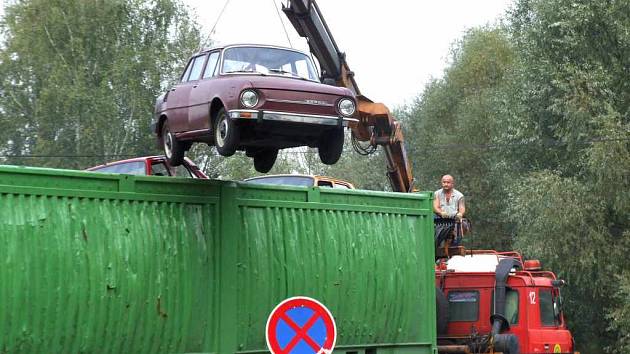 Dražba autovraků odtažených z ulic bude 29. května v Budějovicích.