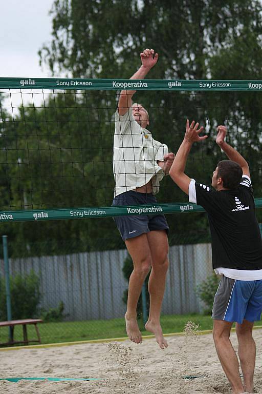 Poštovní spořitelna cup v soutěži mixů proběhl v sobotu za deštivého počasí v Karviné.