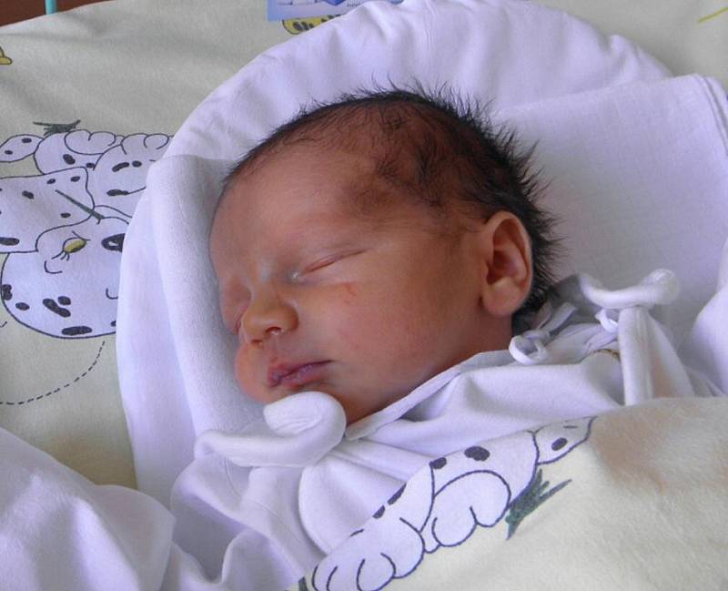 Kubíček Brych se narodil 13. května mamince Janě Chorzempové z Karviné. Po porodu chlapeček vážil 2960 g a měřil 50 cm. Doma se na miminko těší sestřička Maruška.