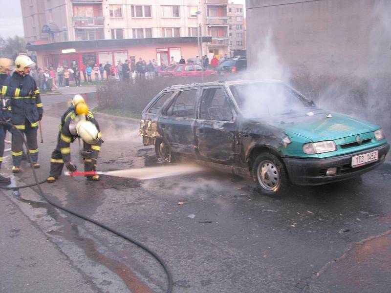 Požár osobního auta v Havířově