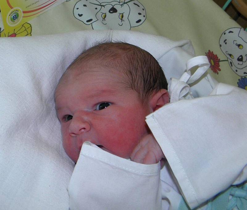 Maminka Andrea Křevká z Karviné 23. června porodila syna Filípka Hupšila. Po porodu miminko vážilo 3300 g a měřilo 49 cm.