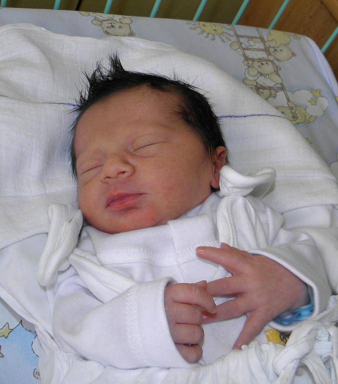 Honzík Horák se narodil 14. února Paní Lucii Gáborové z Bohumína. Porodní váha malého Honzíka byla 2610 g a míra 46 cm.