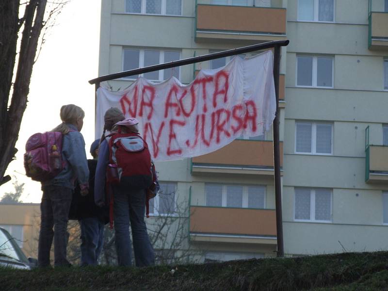 Autor plivanců usvědčený videokamerami má z ostudy kabát.