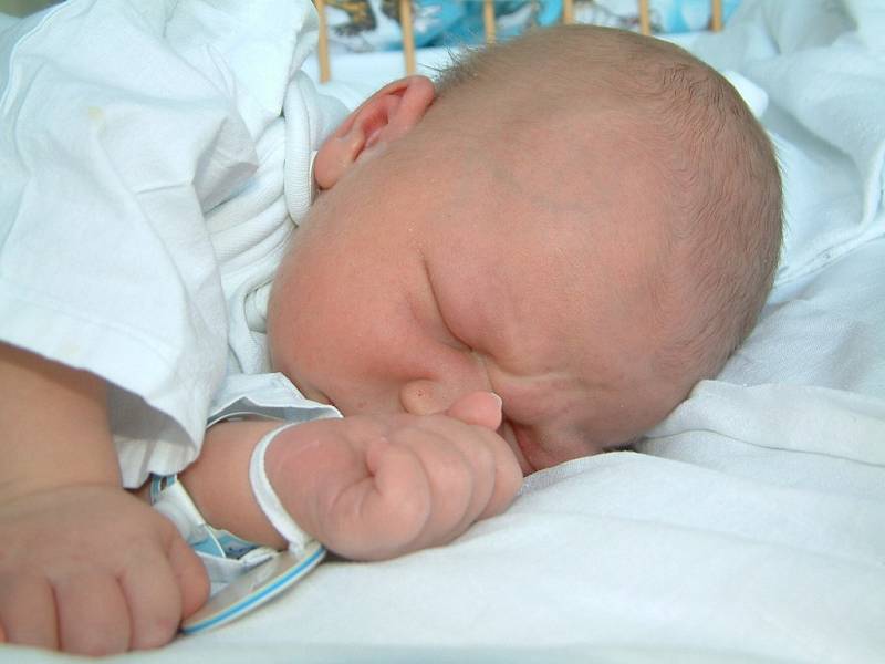 Nikolas Štípa, 21.1.2008, Havířov, váha: 4,2 kg, míra: 50 cm