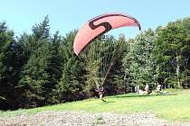 Paraglidisti na Prašivé