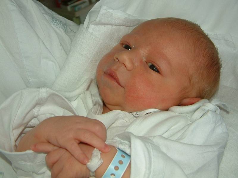 2.	Jakub Jasanský, 9. 1. 2008, Havířov váha: 3,7 kg, míra: 50 cm.