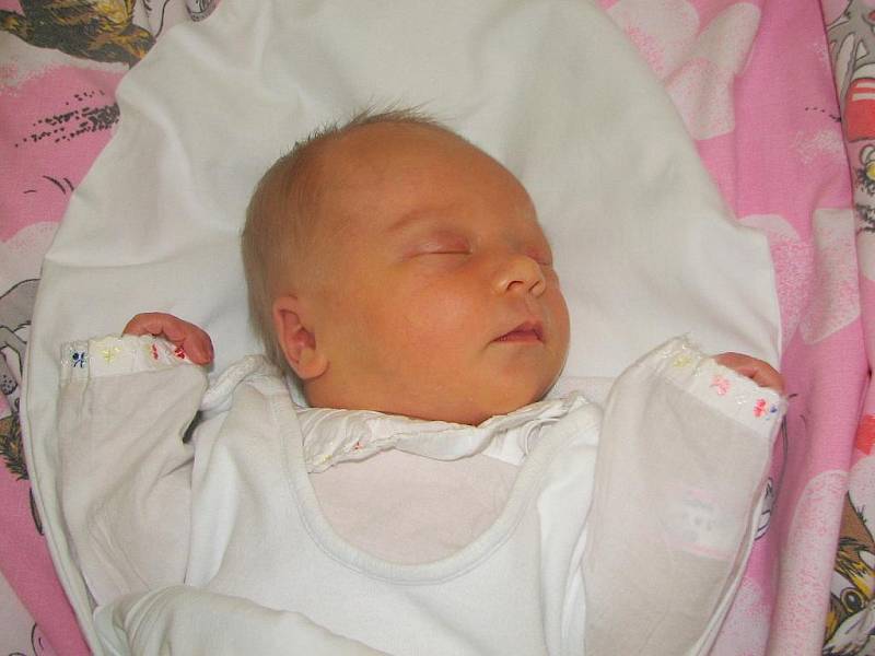 Adéla Muroňová, 1. září 2009, Havířov, váha: 3,33 kg, míra: 50 cm