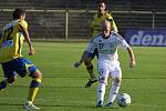 Fotbalisté Karviné (v bílém) doma zaslouženě porazili vedoucí Zlín 1:0.