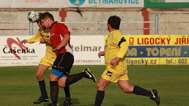 Dětmarovičtí fotbalisté po další výhře už atakují čelo přeboru.