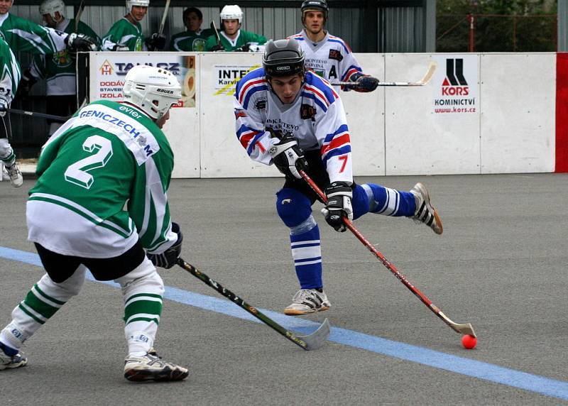 Karvinští hokejbalisté se loučí s pohárovou soutěží.