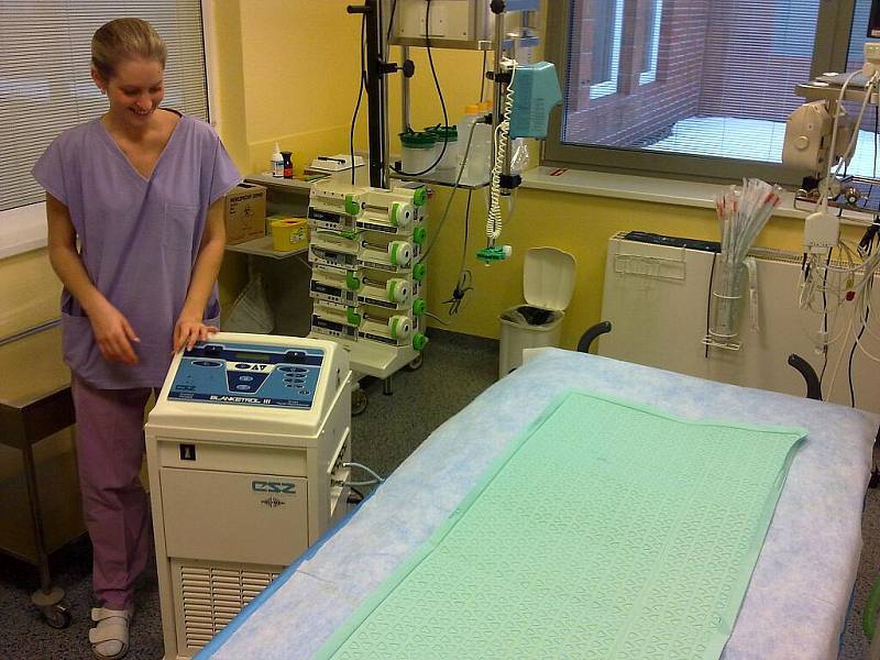 Personál ARO havířovské nemocnice má nyní k dispozici vlastní přístroj pro hypotermii