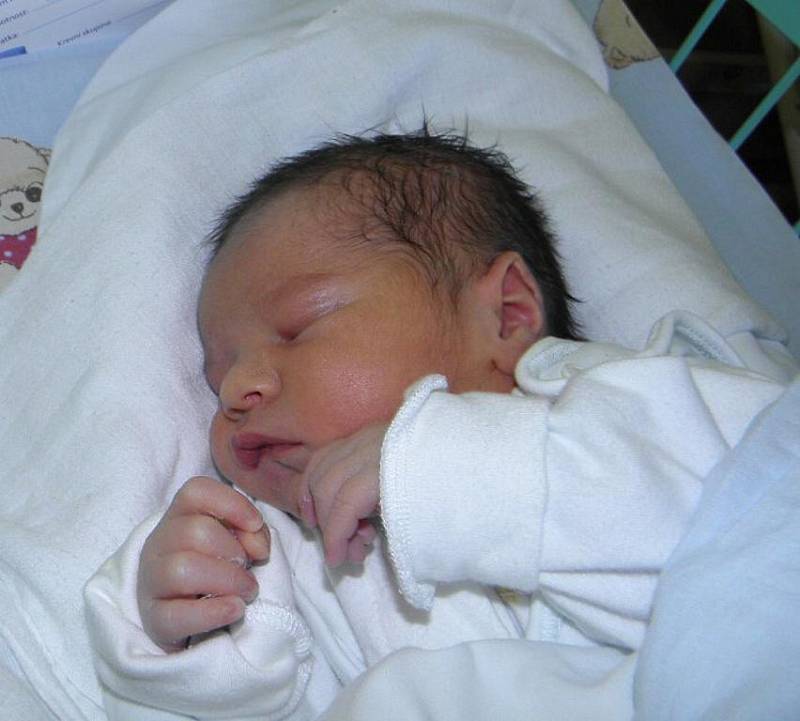 První miminko se narodilo 7. května paní Markétě Kóňové z Orlové. Malý Honzík, když přišel na svět, vážil 3140 g a měřil 50 cm.