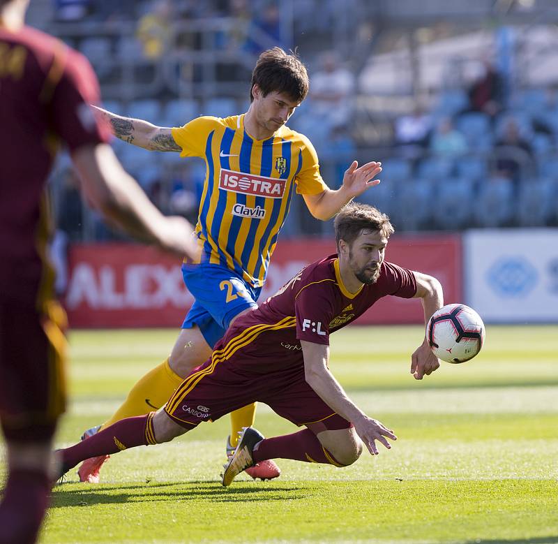 SFC Opava - Dukla Praha 2:0.