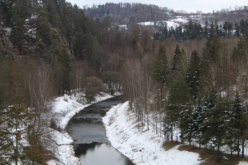 Kružberská přehrada a okolí.