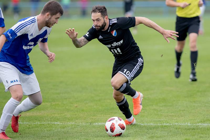 Dolní Benešov-Baník Ostrava"B" 0:4.