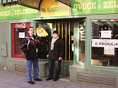 Rodina Kirschnerova musela po dvaceti letech podnikání na Olomoucké ulici v Opavě svou prodejnu v březnu zavřít.