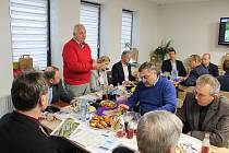 Hlavním problémem, o kterém v úterý 19. prosince starostové na svém sněmu v Dolním Benešově mluvili, bylo nedostatečné dopravní napojení nového outletového centra v Ostravě.