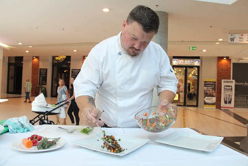 Babí gastro festival v Obchodním centru Breda & Weinstein v Opavě.