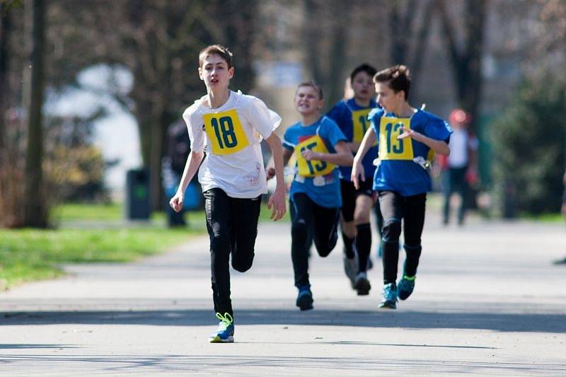 Premiérový ročník běžecké akce Vyběhneme za sluníčkem se povedl. Na startu v jednotlivých kategoriích se postavilo 154 sportovních nadšenců.